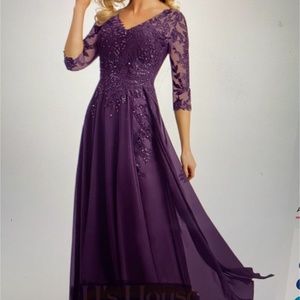 mother of the bride wedding dress, new never worn.